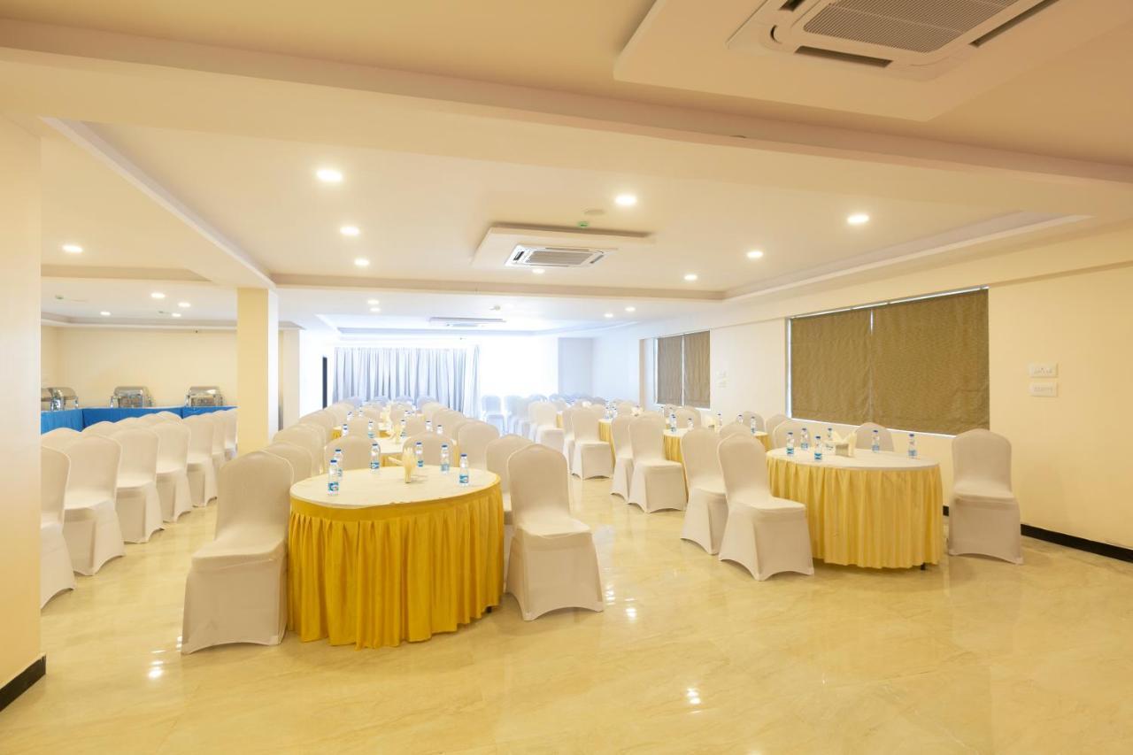 Classio Inn Devanahalli Екстериор снимка